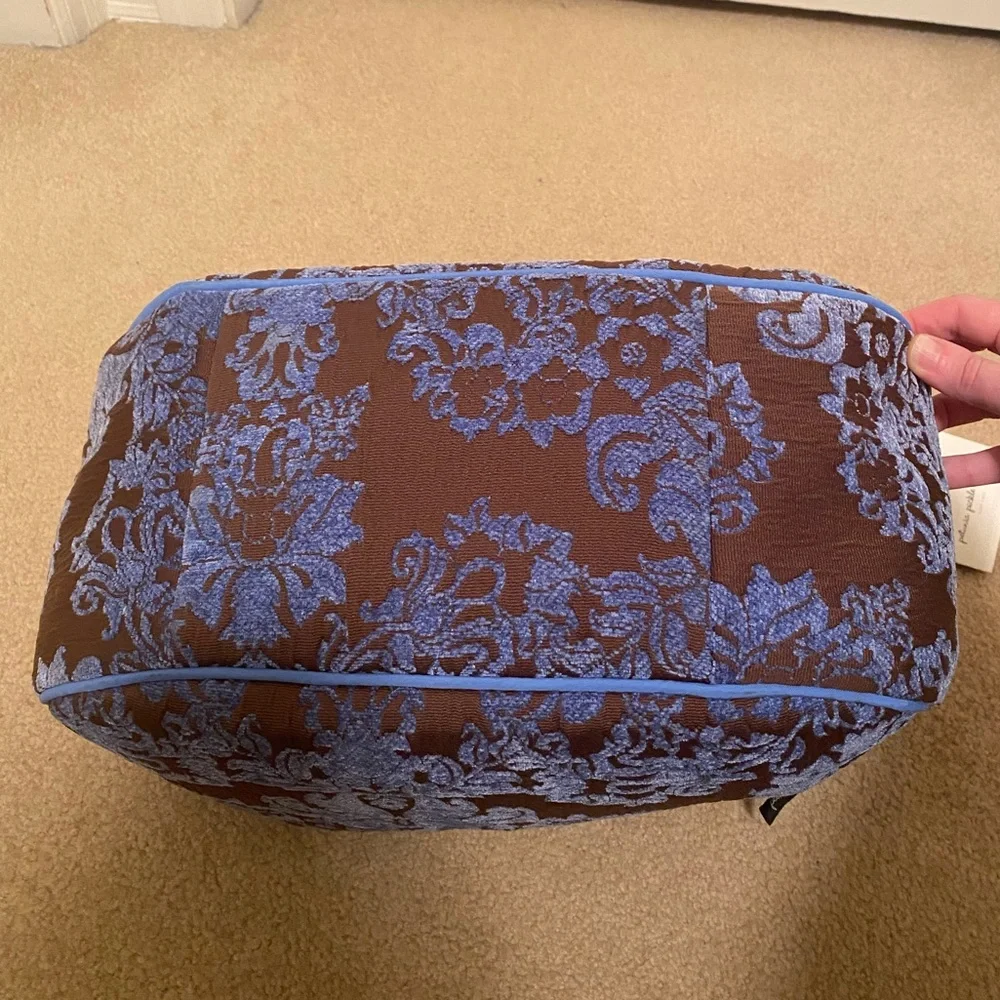Petunia Pickle Bottom Touring Tote Blueberry Açaí PPD Collection Diaper Bag